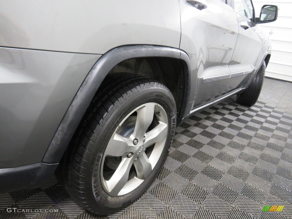 2011 Grand Cherokee Overland 4x4 - Mineral Gray Metallic / New Saddle/Black photo #19