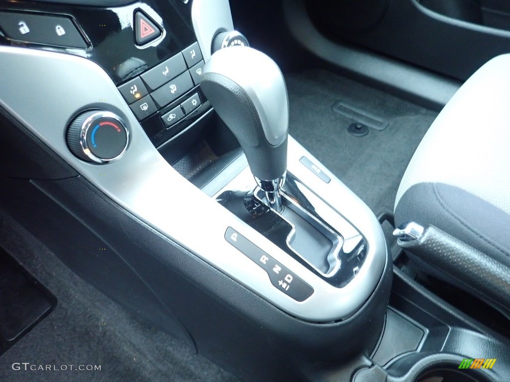 2014 Cruze LS - Atlantis Blue Metallic / Jet Black/Medium Titanium photo #12
