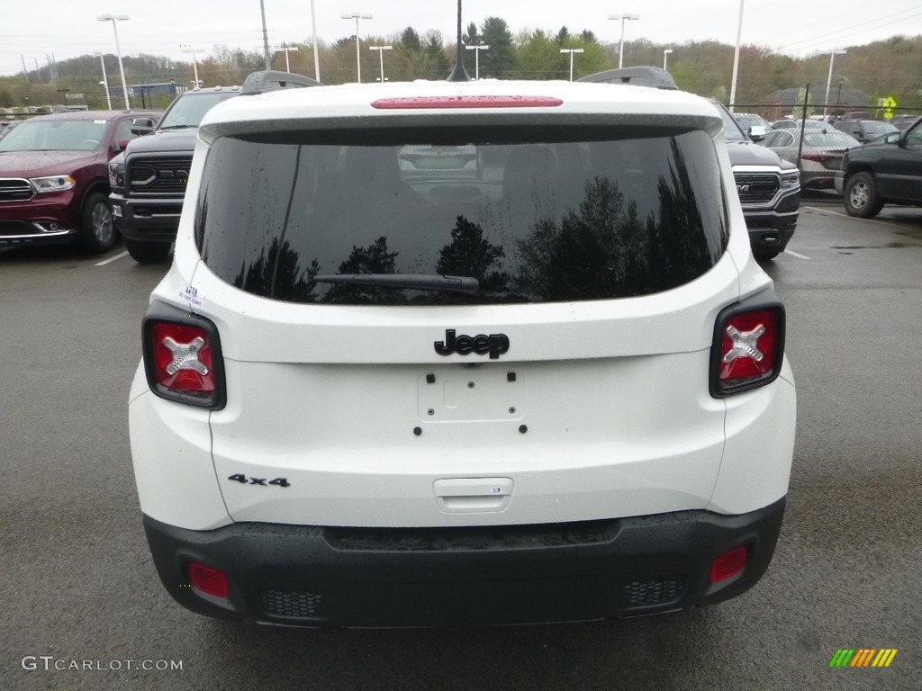 2019 Renegade Latitude 4x4 - Alpine White / Black photo #4