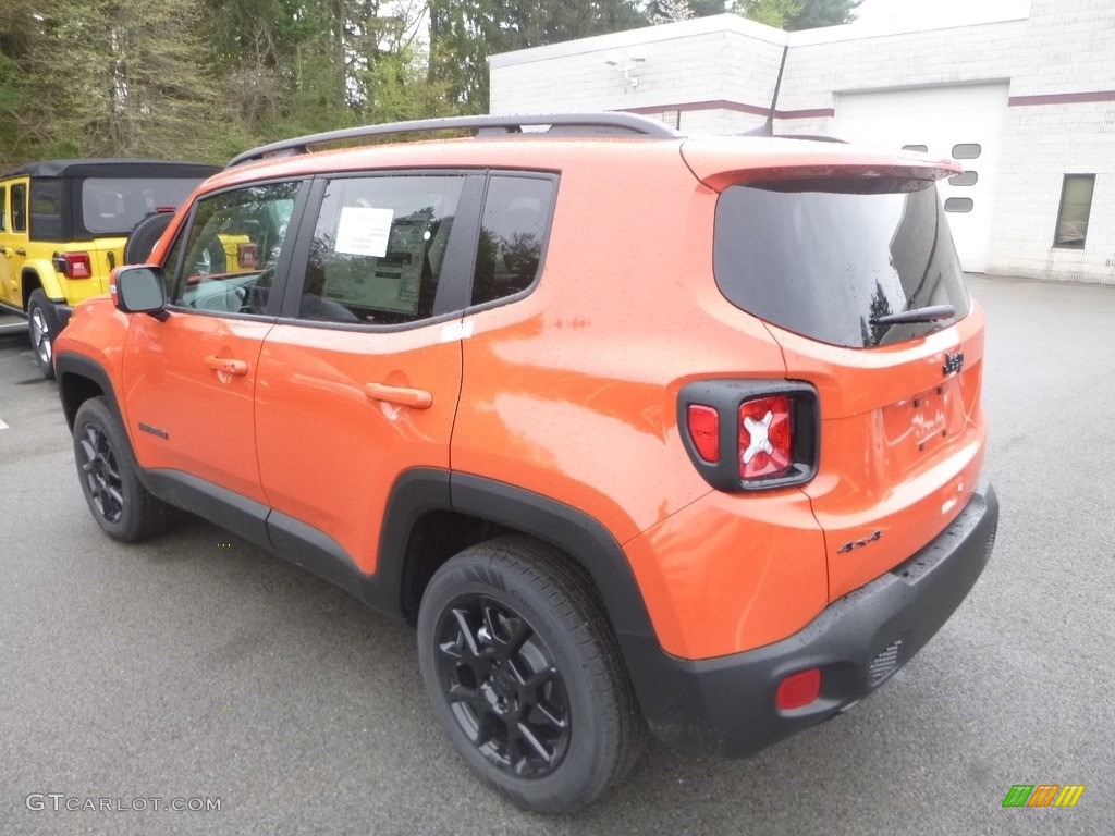 2019 Renegade Latitude 4x4 - Omaha Orange / Black photo #3