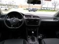 Pure White - Tiguan SE 4MOTION Photo No. 4