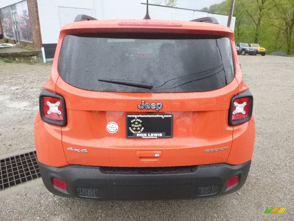 2019 Renegade Sport 4x4 - Omaha Orange / Black photo #4