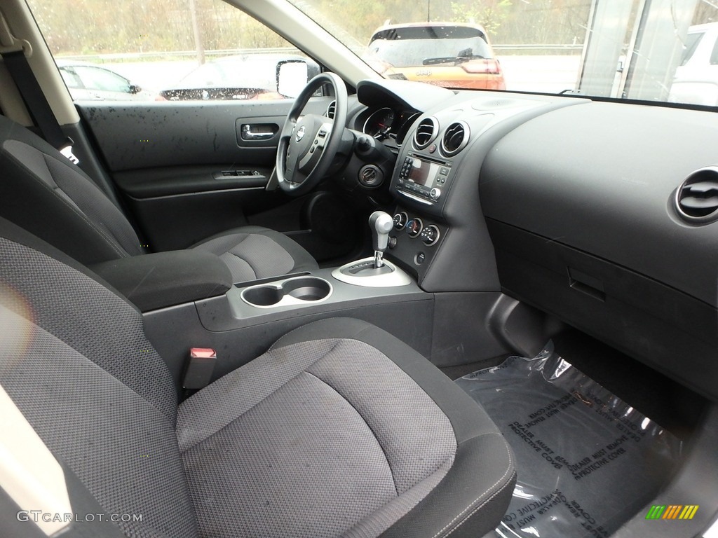 2011 Rogue SV AWD - Pearl White / Black photo #5