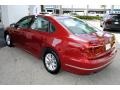 Fortana Red Metallic - Passat S Photo No. 6