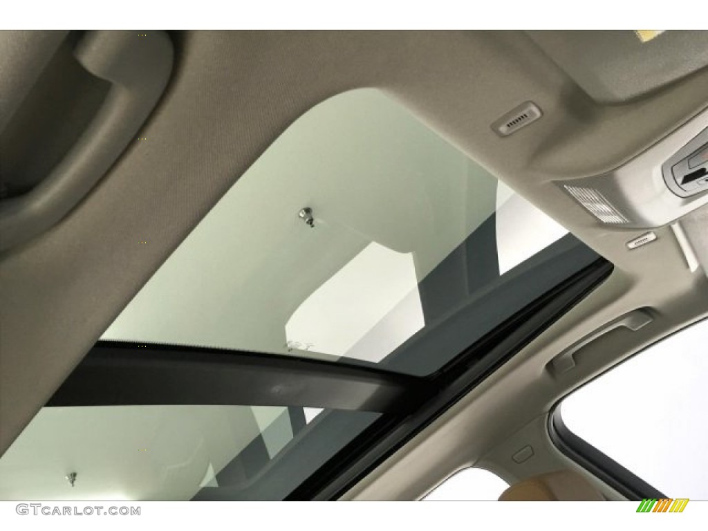 2016 X3 xDrive28i - Mineral White Metallic / Saddle Brown photo #25