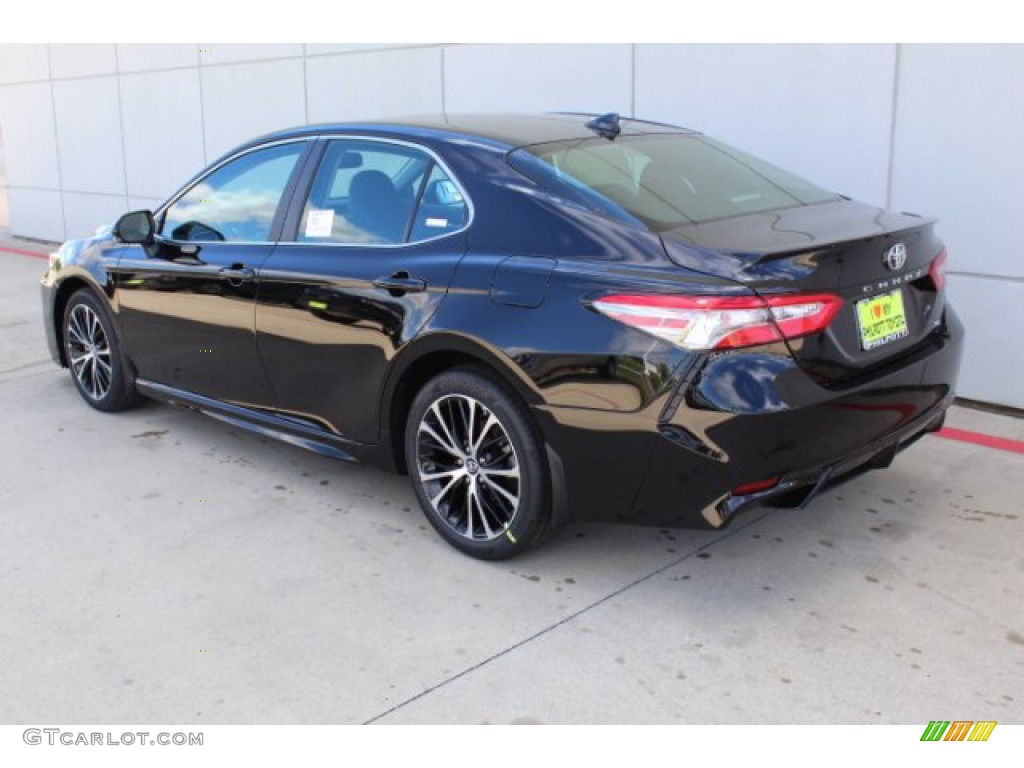 2019 Camry SE - Midnight Black Metallic / Black photo #5