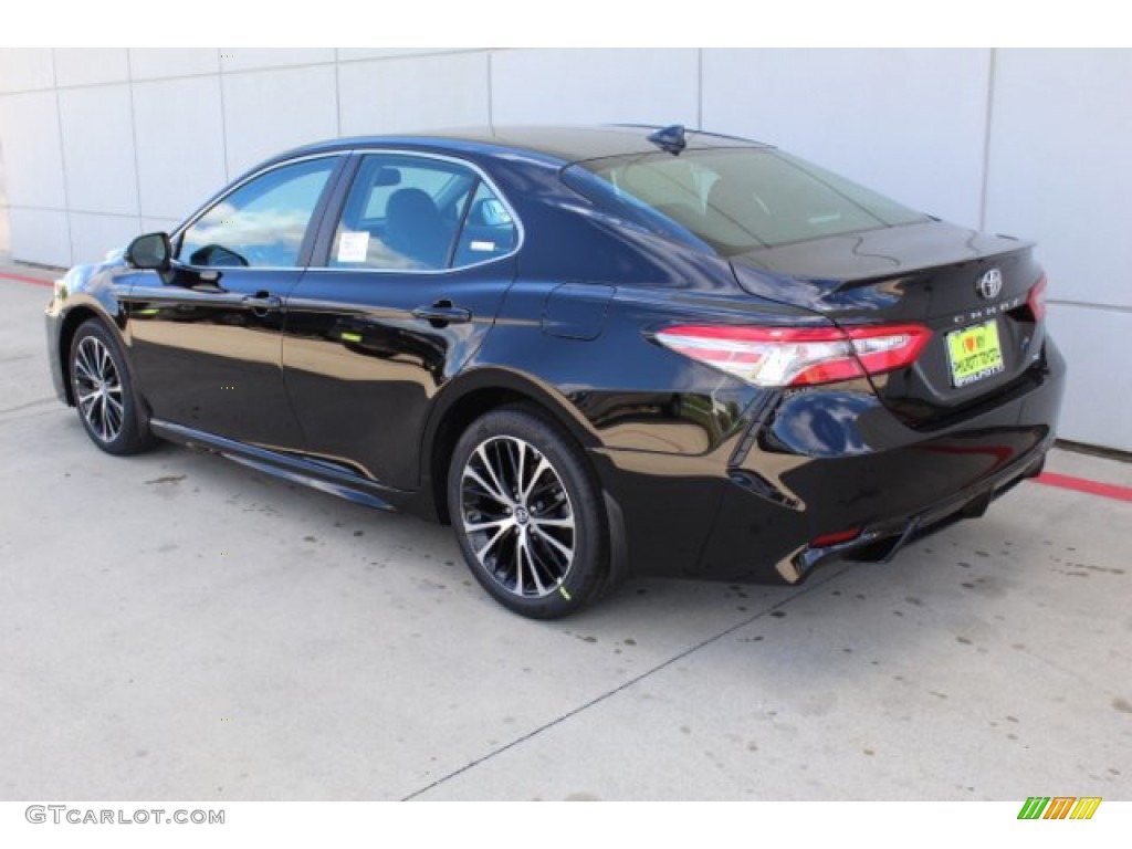 2019 Camry SE - Midnight Black Metallic / Black photo #5