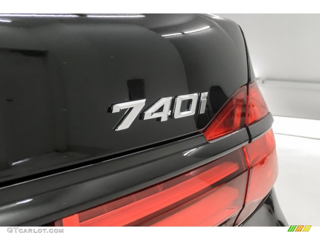 2019 7 Series 740i Sedan - Black Sapphire Metallic / Ivory White photo #7