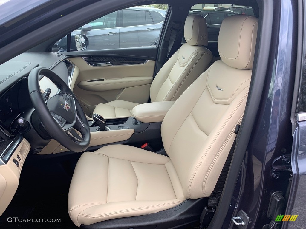 2019 Cadillac XT5 AWD Front Seat Photos
