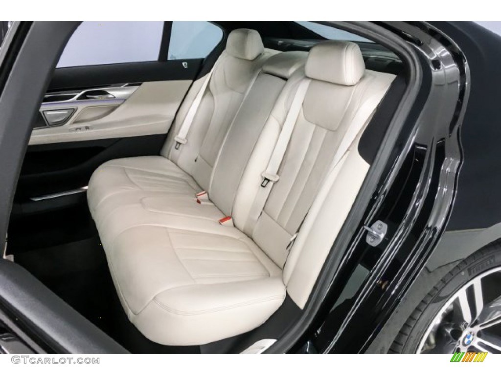 2019 7 Series 740i Sedan - Black Sapphire Metallic / Ivory White photo #34