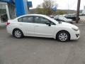 Crystal White Pearl - Impreza 2.0i 4-door Photo No. 4