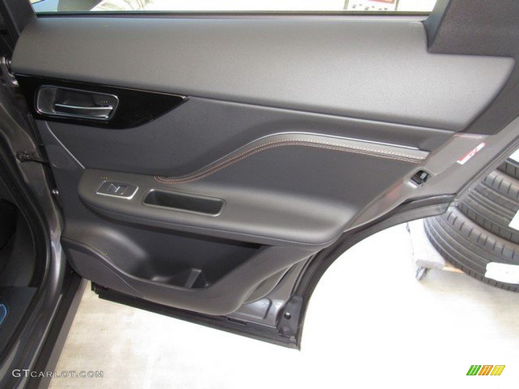 2019 F-PACE Prestige AWD - Corris Grey Metallic / Ebony photo #21