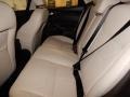 Oxford White - Focus Titanium Hatch Photo No. 16