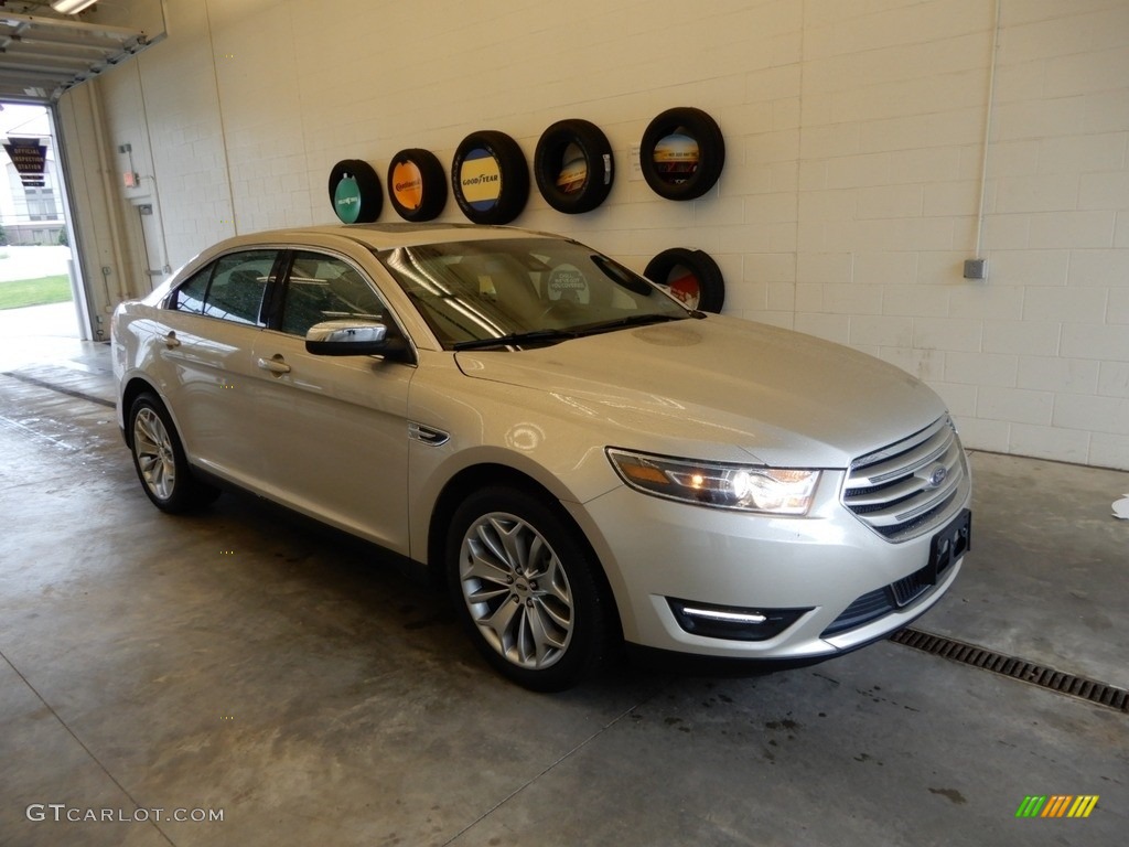 2018 Taurus Limited AWD - White Gold / Charcoal Black photo #1