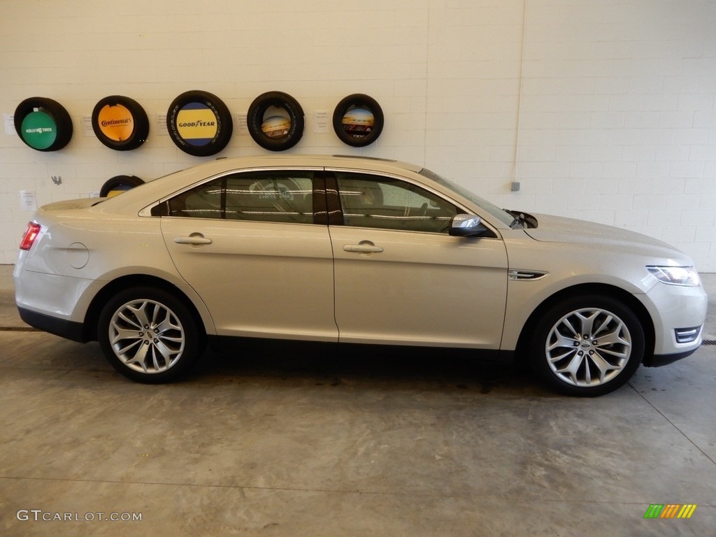 2018 Taurus Limited AWD - White Gold / Charcoal Black photo #3
