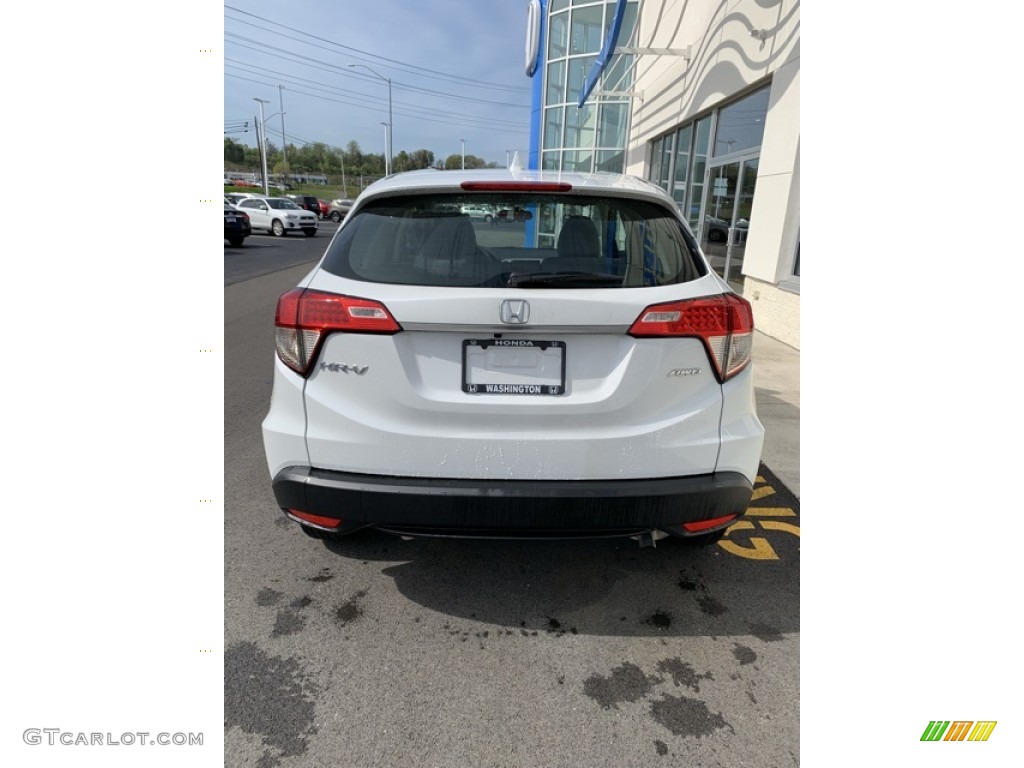 2019 HR-V LX AWD - Platinum White Pearl / Gray photo #6