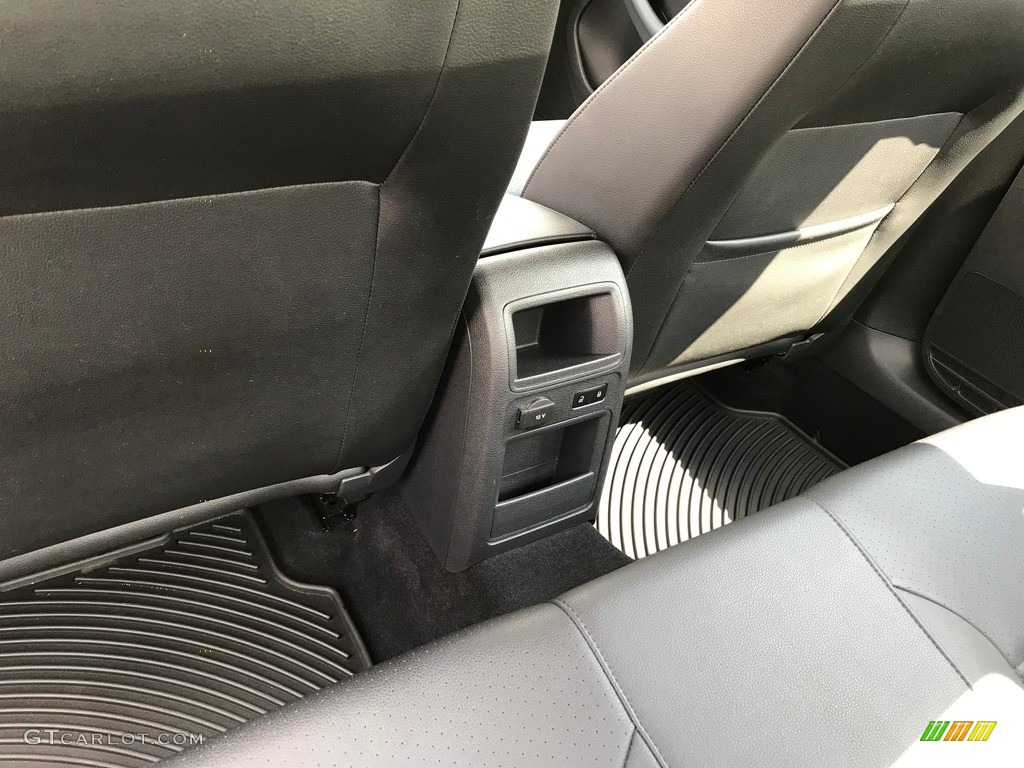 2013 Jetta TDI Sedan - Moonrock Silver Metallic / Titan Black photo #28