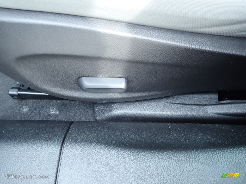 2014 Cruze LT - Atlantis Blue Metallic / Medium Titanium photo #25