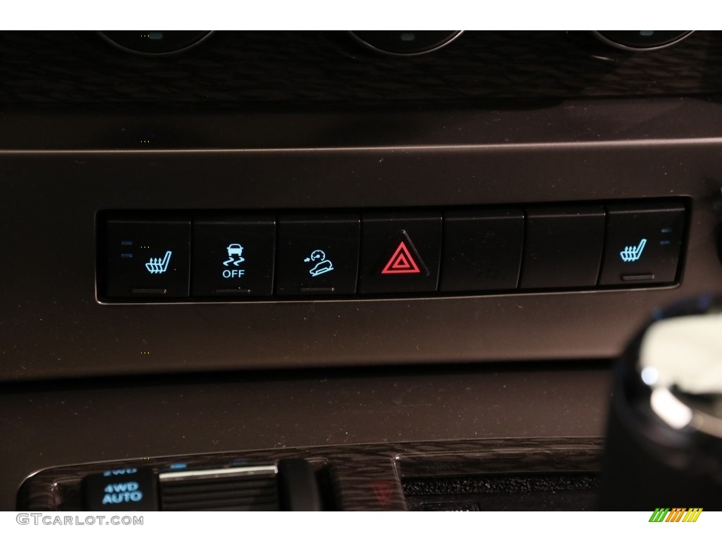 2012 Liberty Jet 4x4 - Brilliant Black Crystal Pearl / Dark Slate Gray photo #16