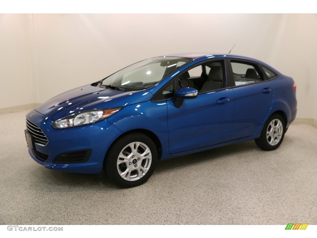 2015 Fiesta SE Sedan - Blue Candy Metallic / Medium Light Stone photo #3