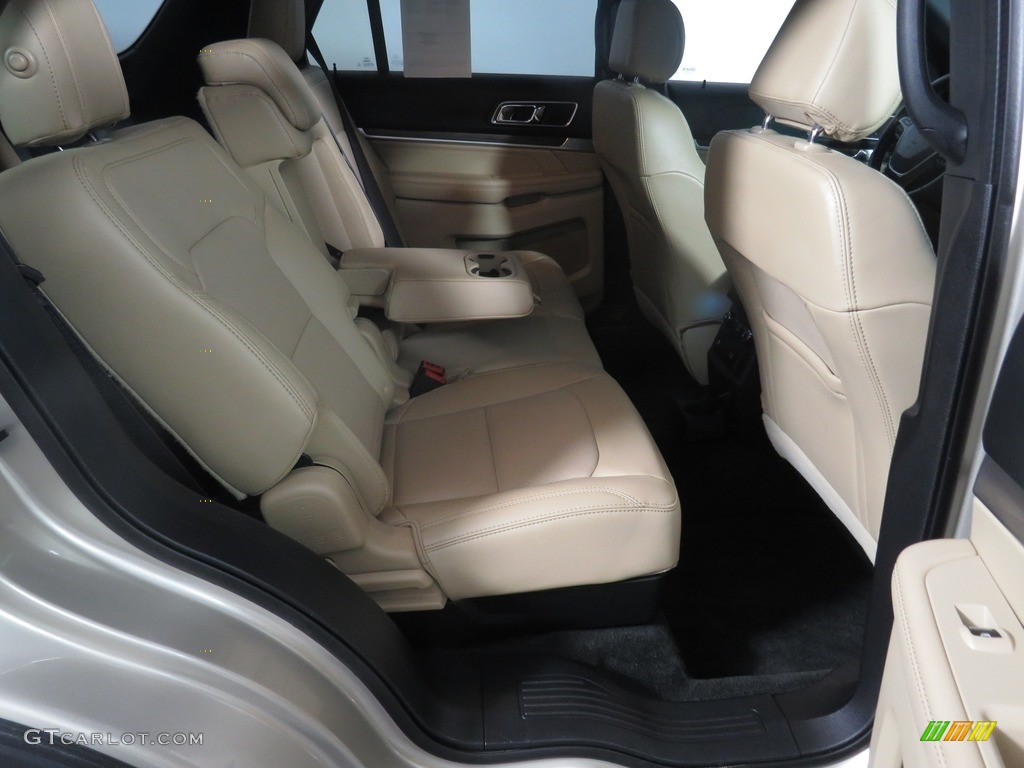 2017 Explorer Limited 4WD - White Gold / Medium Light Camel photo #27