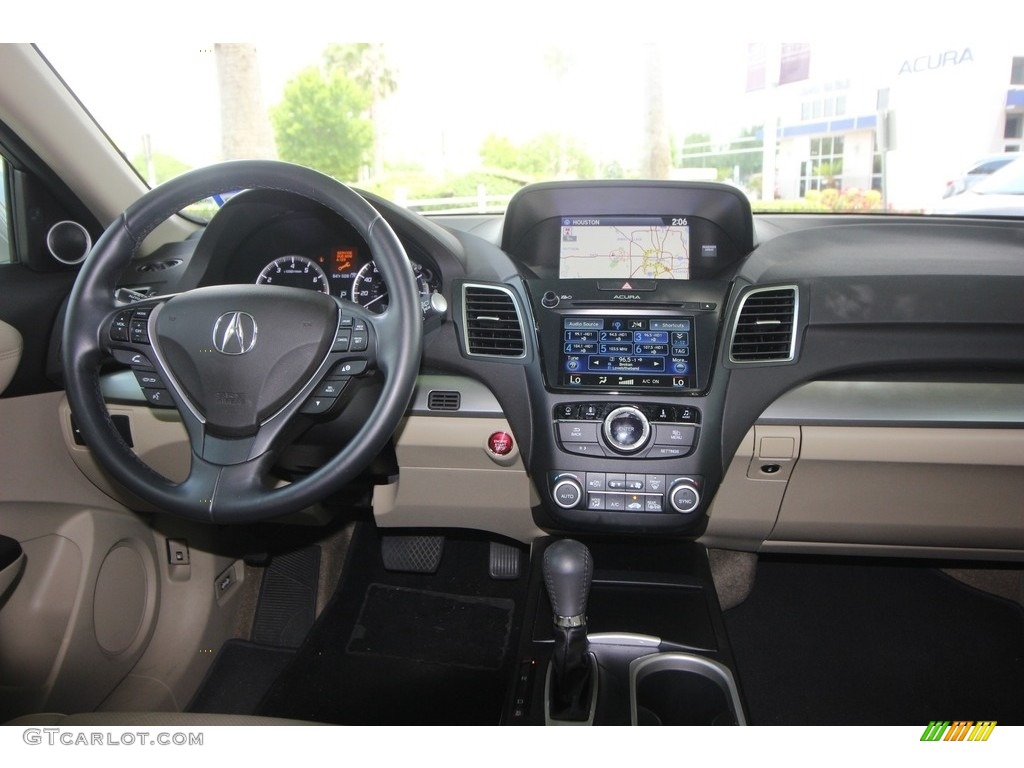 2017 RDX Technology AWD - White Diamond Pearl / Parchment photo #28