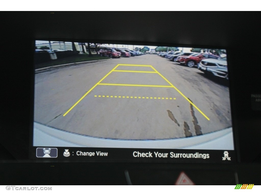 2017 RDX Technology AWD - White Diamond Pearl / Parchment photo #32