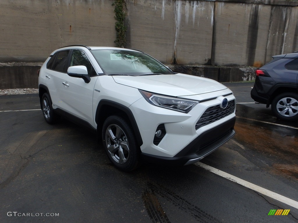 Blizzard White Pearl Toyota RAV4