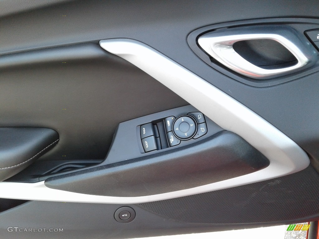 2018 Chevrolet Camaro SS Convertible Jet Black Door Panel Photo #133134119