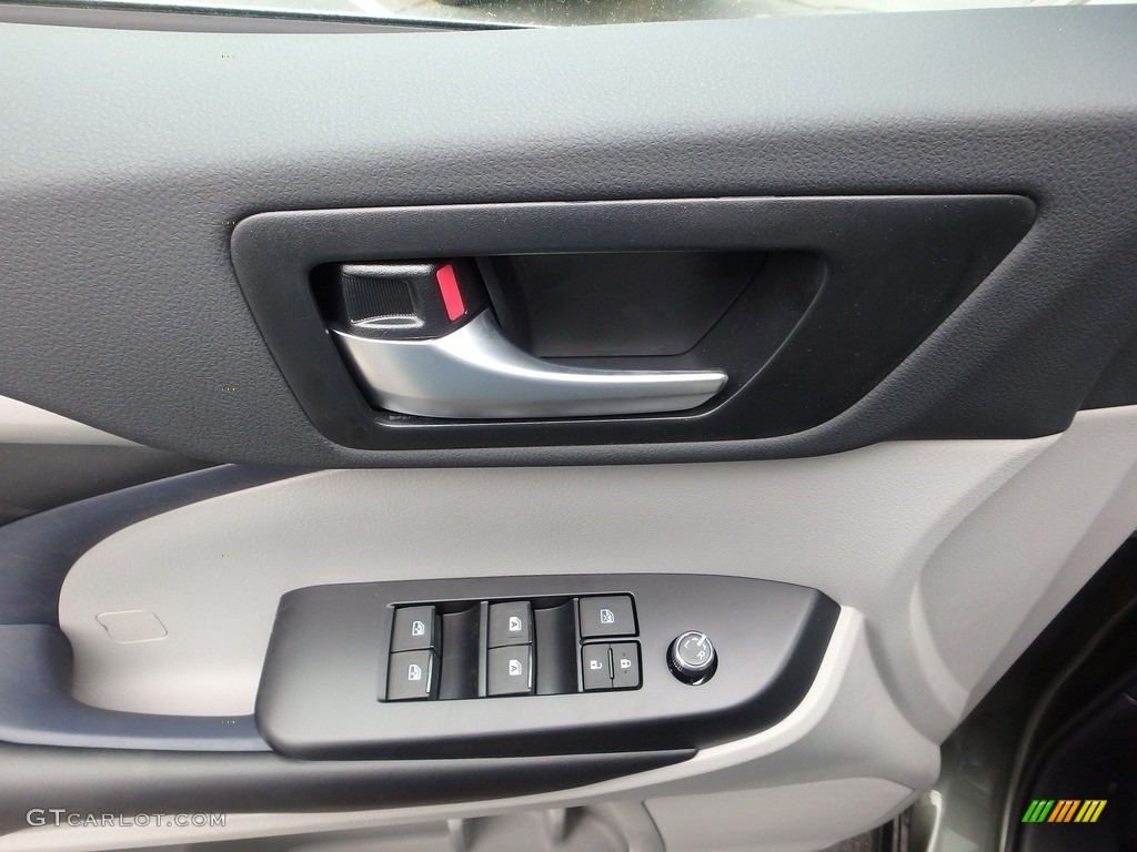 2019 Toyota Highlander Hybrid XLE AWD Ash Door Panel Photo #133134206
