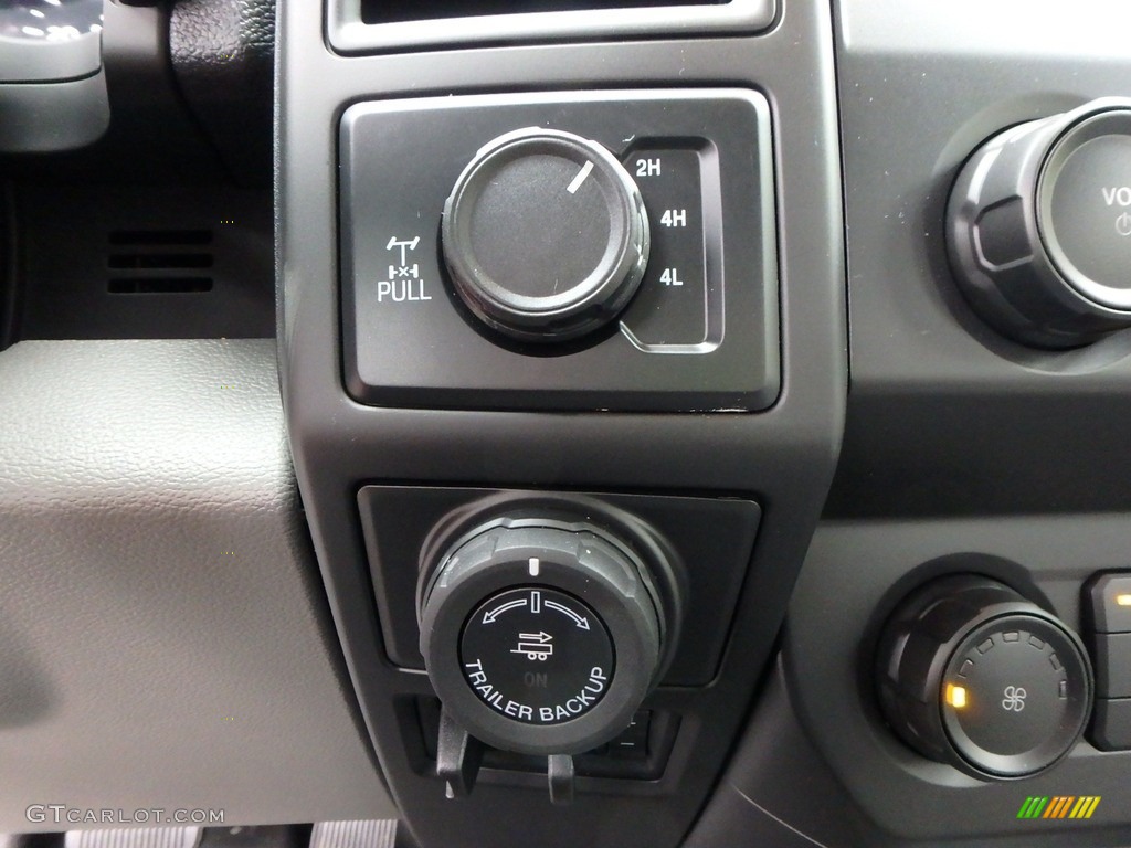 2019 Ford F150 XL SuperCab 4x4 Controls Photo #133134803