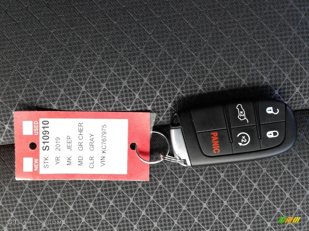 2019 Grand Cherokee Upland 4x4 - Sting-Gray / Black photo #30