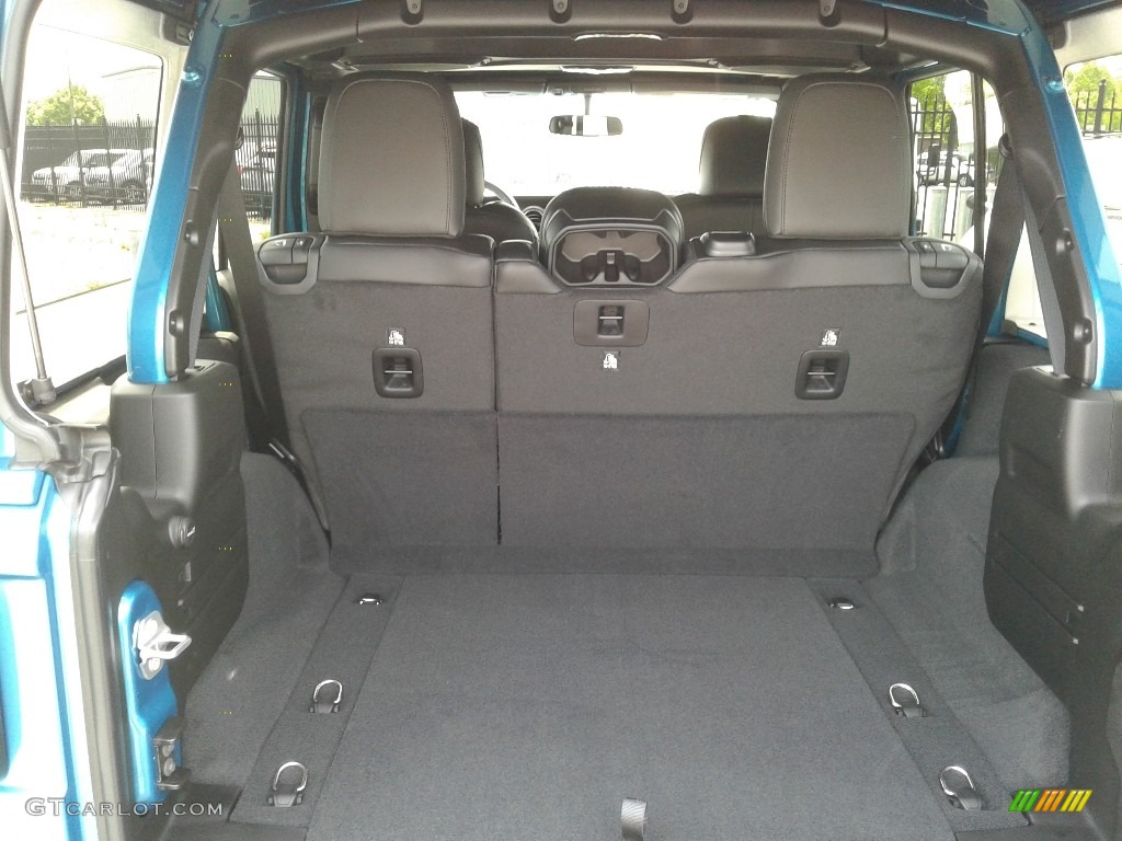 2019 Jeep Wrangler Unlimited Sahara 4x4 Trunk Photos