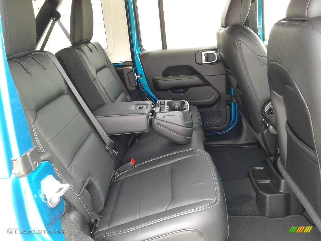 2019 Jeep Wrangler Unlimited Sahara 4x4 Rear Seat Photo #133137092