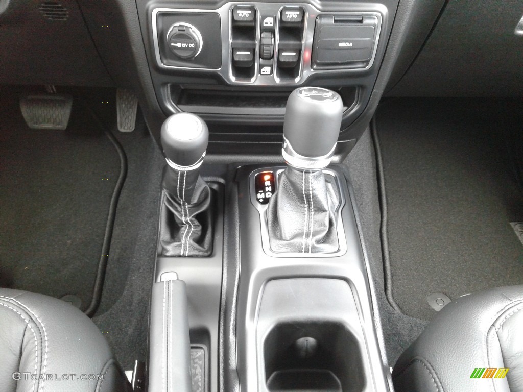 2019 Jeep Wrangler Unlimited Sahara 4x4 Transmission Photos