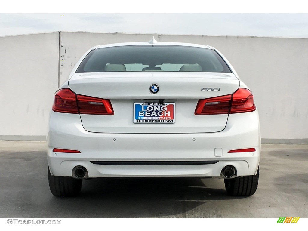 2019 5 Series 530i Sedan - Alpine White / Canberra Beige/Black photo #3