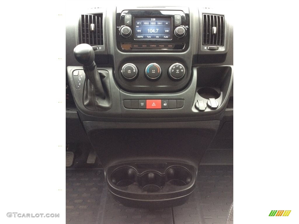 2019 Ram ProMaster 3500 Cutaway Controls Photo #133138233