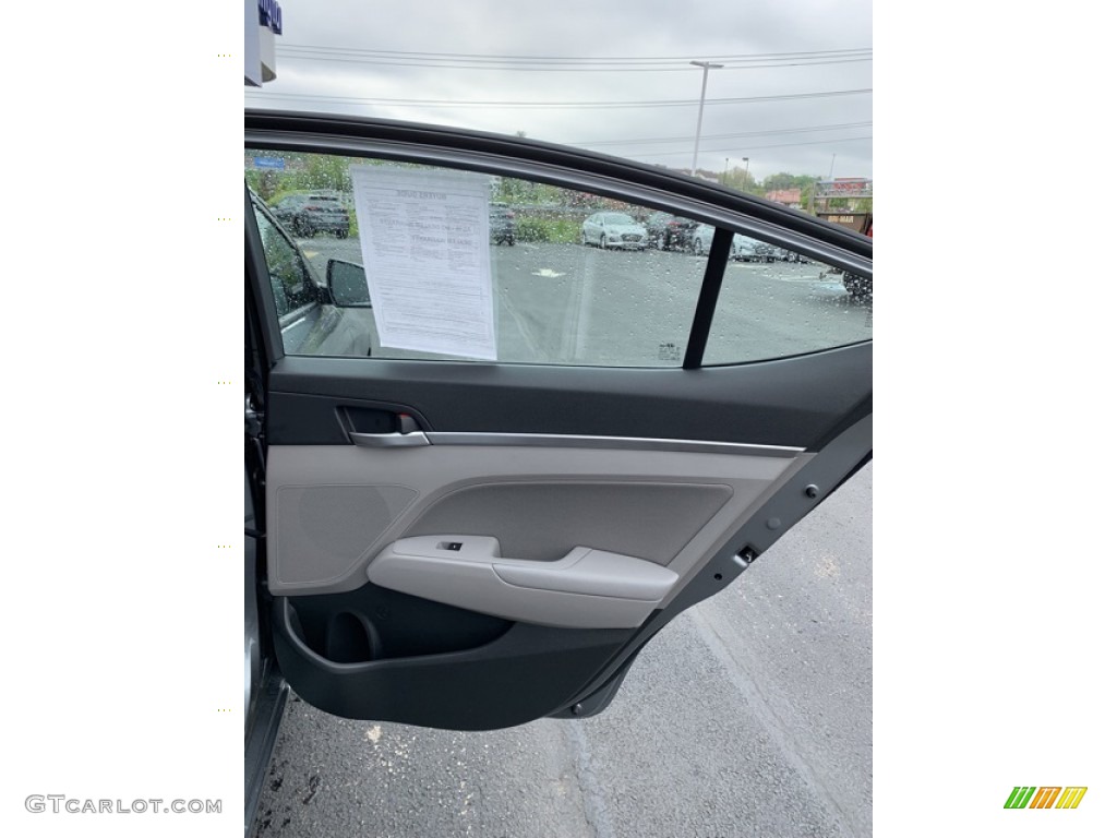 2019 Elantra SEL - Machine Gray / Gray photo #24