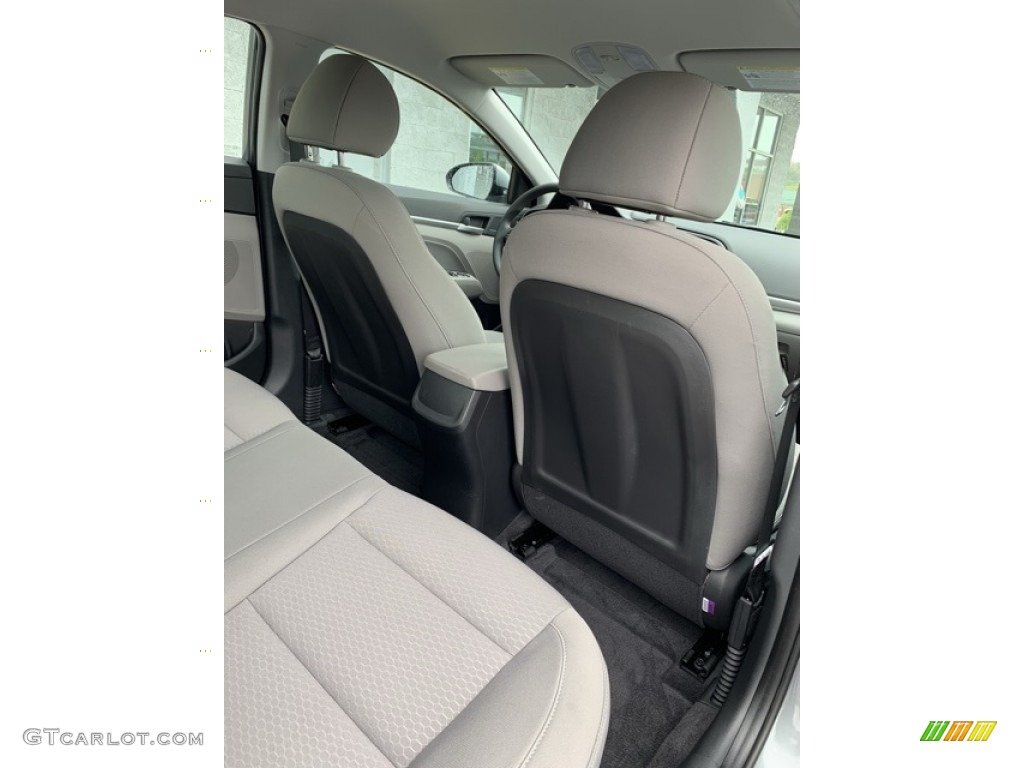 2019 Elantra SEL - Machine Gray / Gray photo #26