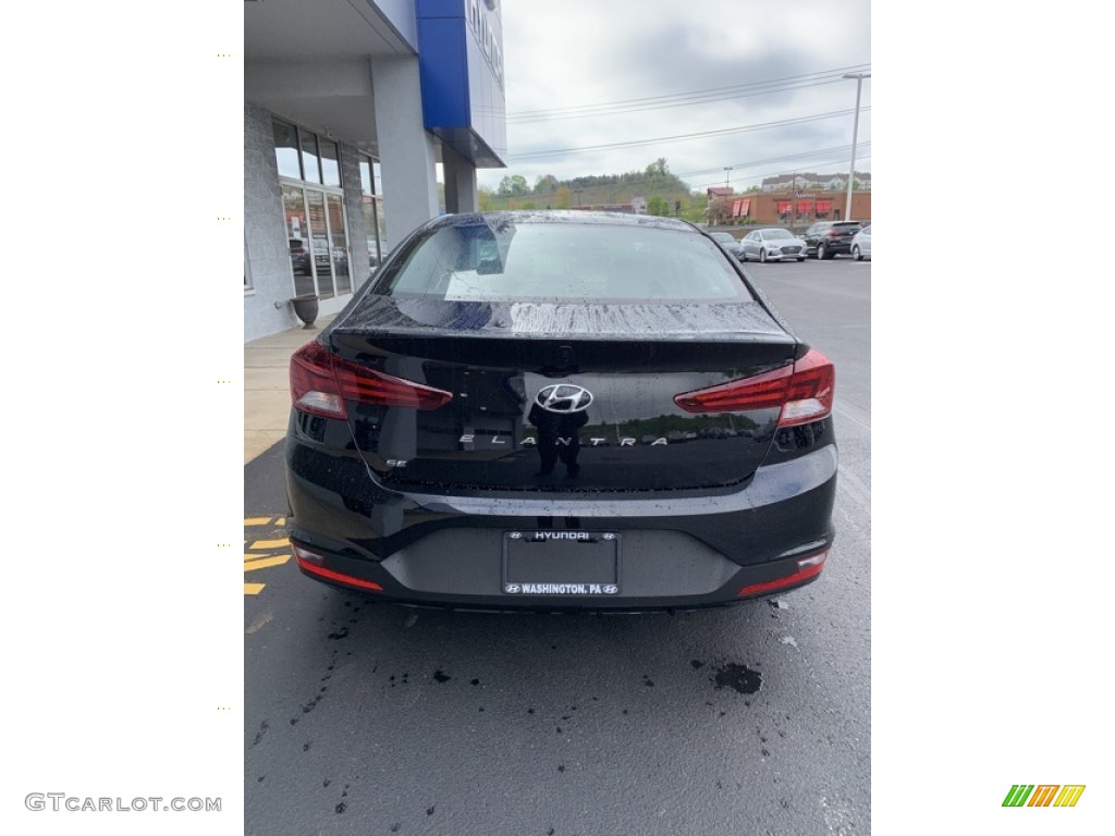 2019 Elantra SE - Phantom Black / Black photo #5