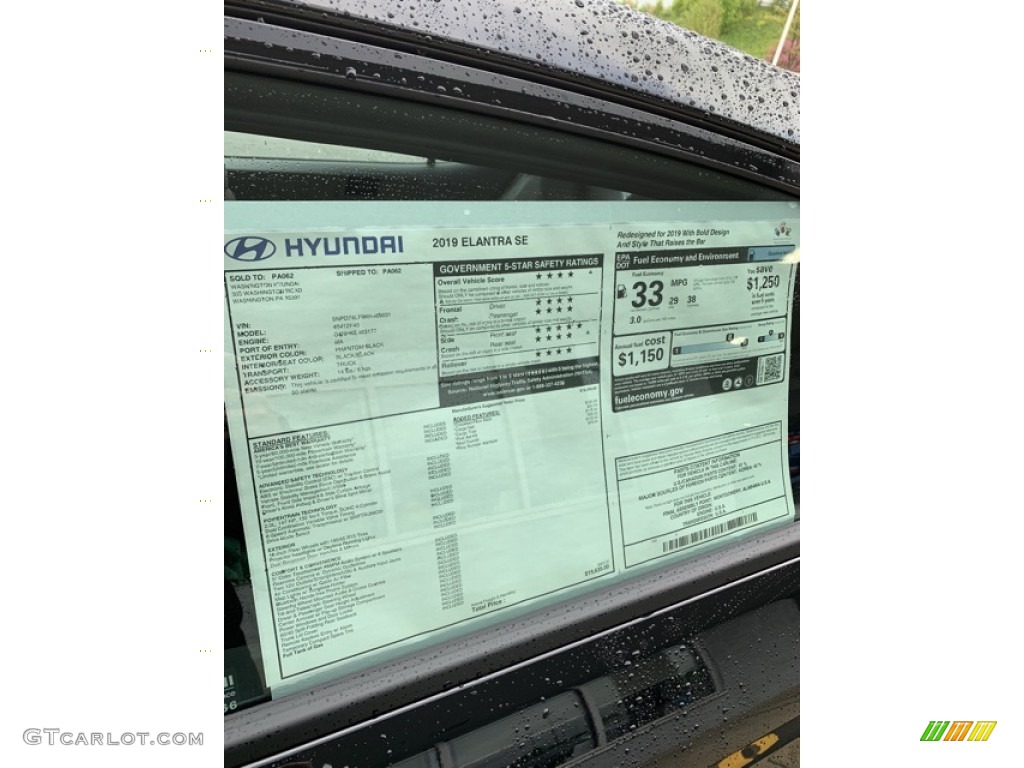 2019 Elantra SE - Phantom Black / Black photo #16