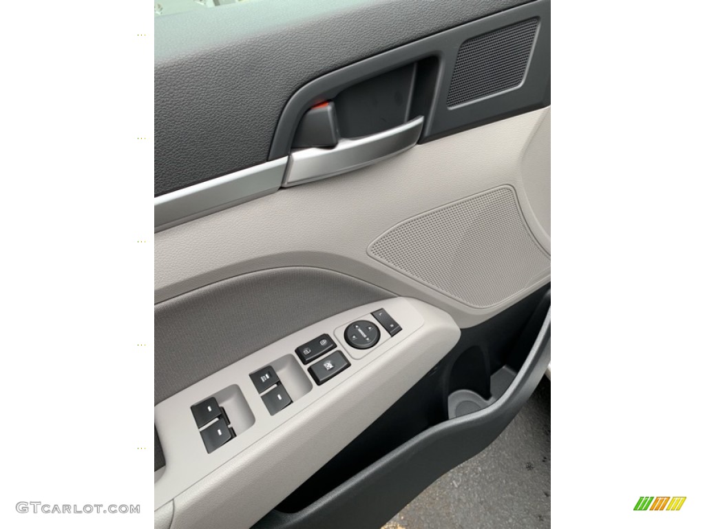 2019 Elantra SEL - Symphony Silver / Gray photo #10