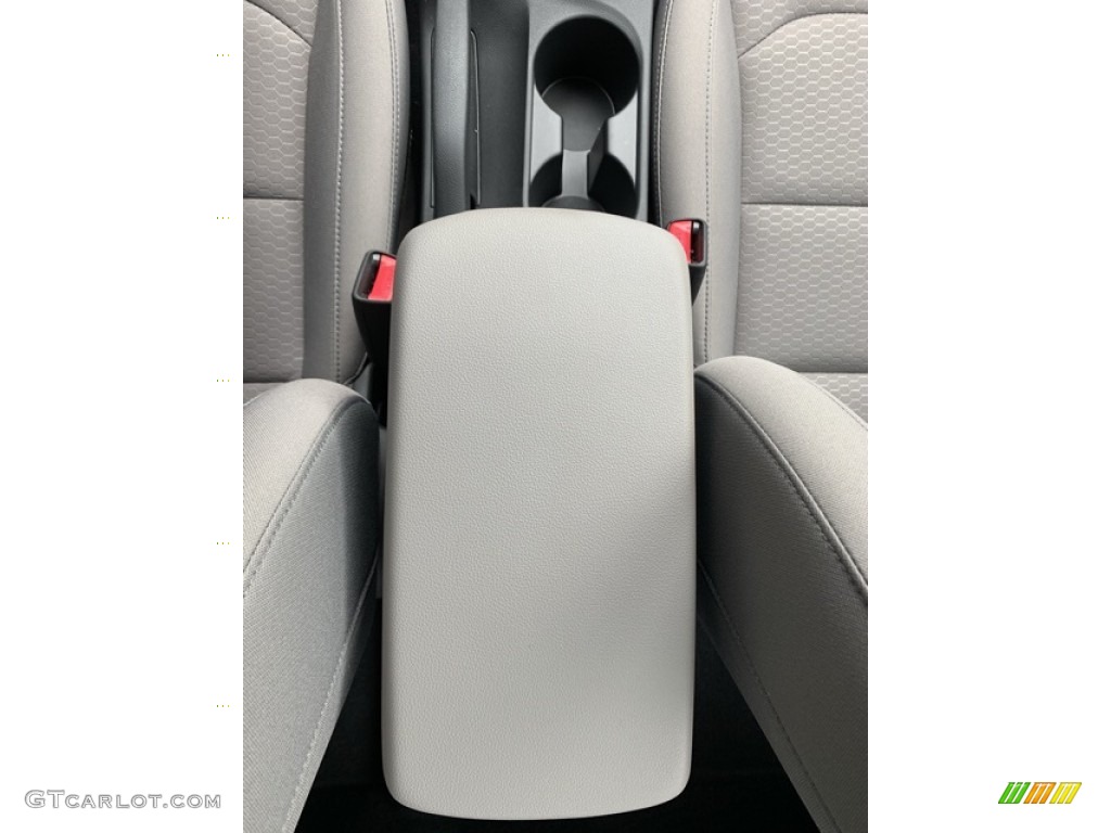 2019 Elantra SEL - Symphony Silver / Gray photo #34