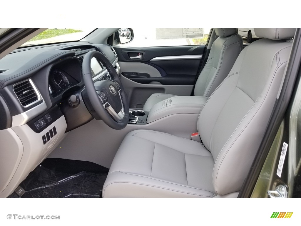 Ash Interior 2019 Toyota Highlander XLE AWD Photo #133147253