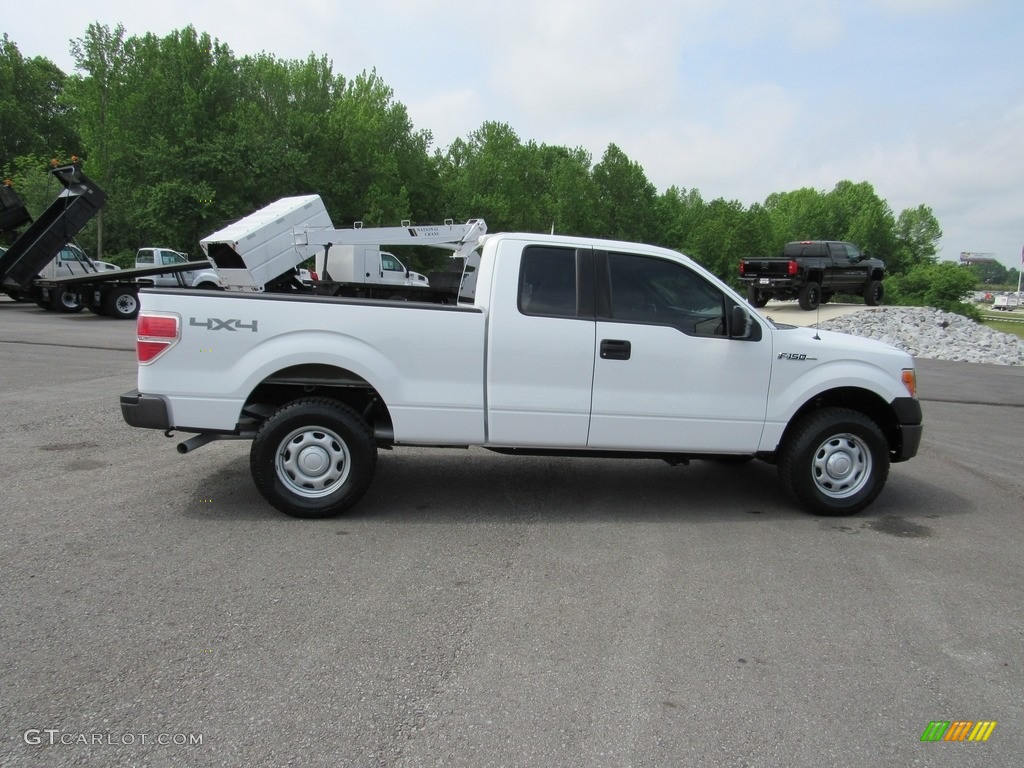 2011 F150 XL SuperCab 4x4 - Oxford White / Steel Gray photo #6