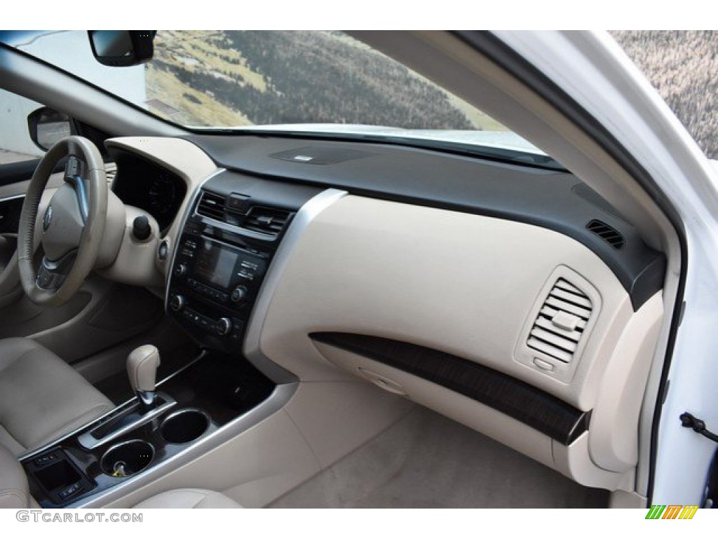 2013 Altima 2.5 SL - Pearl White / Beige photo #17