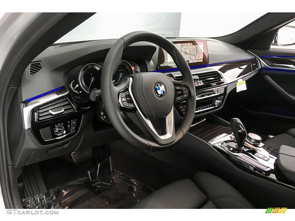 2019 5 Series 530i Sedan - Glacier Silver Metallic / Black photo #4