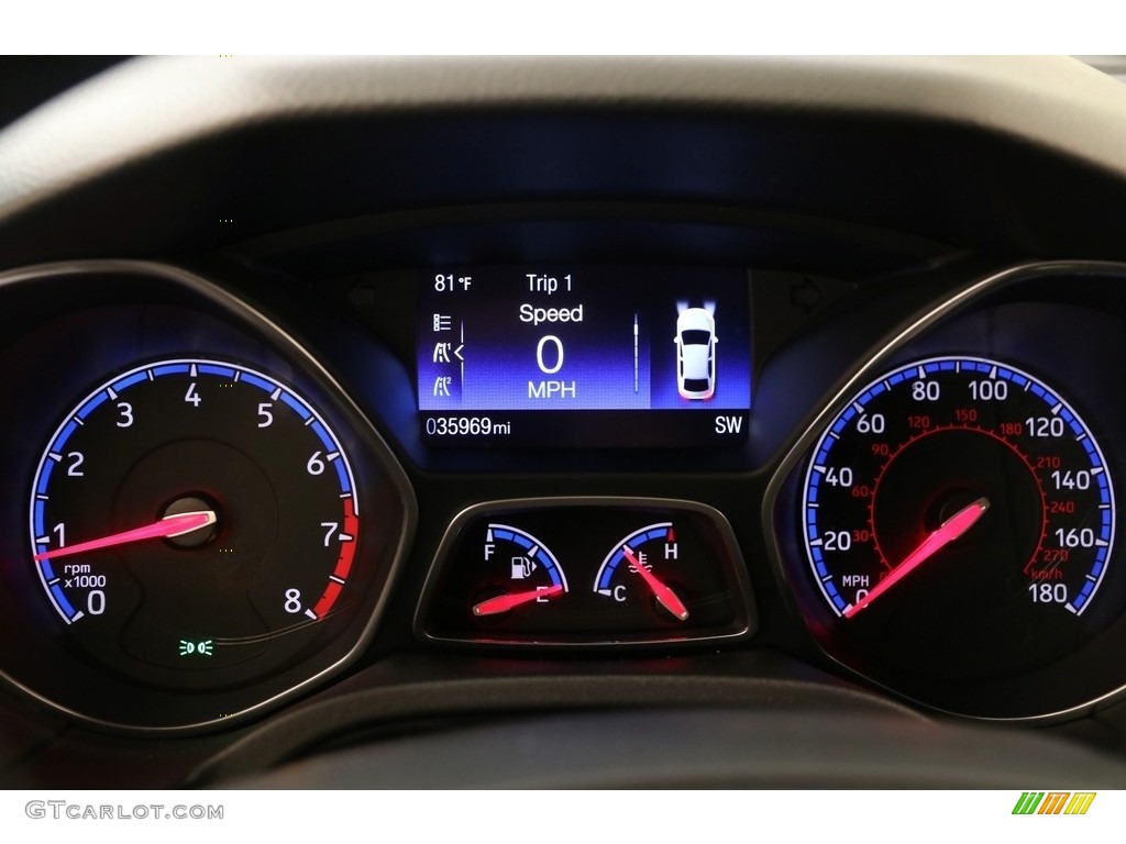 2016 Ford Focus RS Gauges Photos