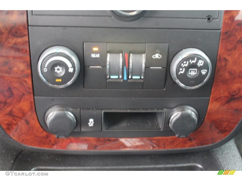 2013 Tahoe LS - Champagne Silver Metallic / Ebony photo #14