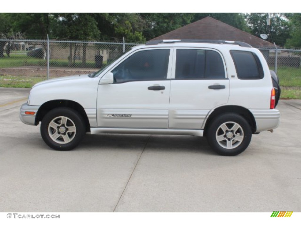 2002 Tracker LT 4WD Hard Top - White / Medium Gray photo #6